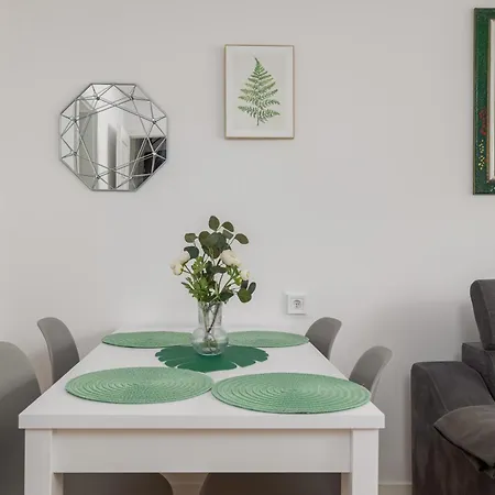 Apartment Wilaneska *