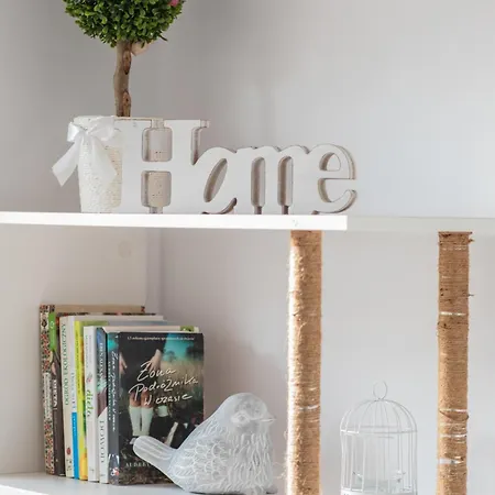 Wilaneska By Bookinghost *