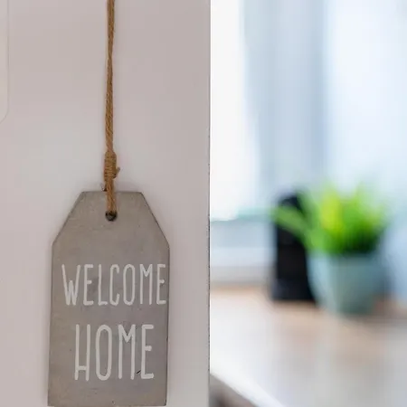 Wilaneska By Bookinghost *