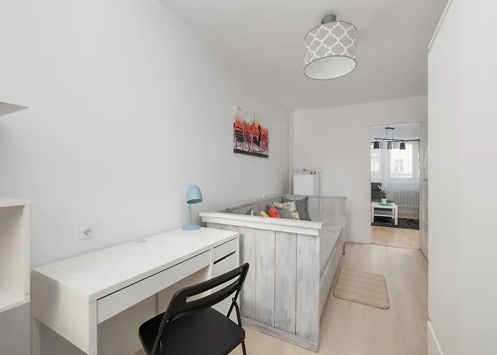 Wilaneska By Bookinghost 什切青