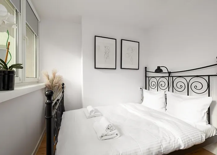 Wilaneska By Bookinghost 슈체친